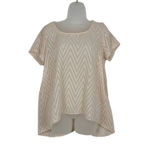 Gilli Ivory Blouse with Great Detailing on the Back Sz L